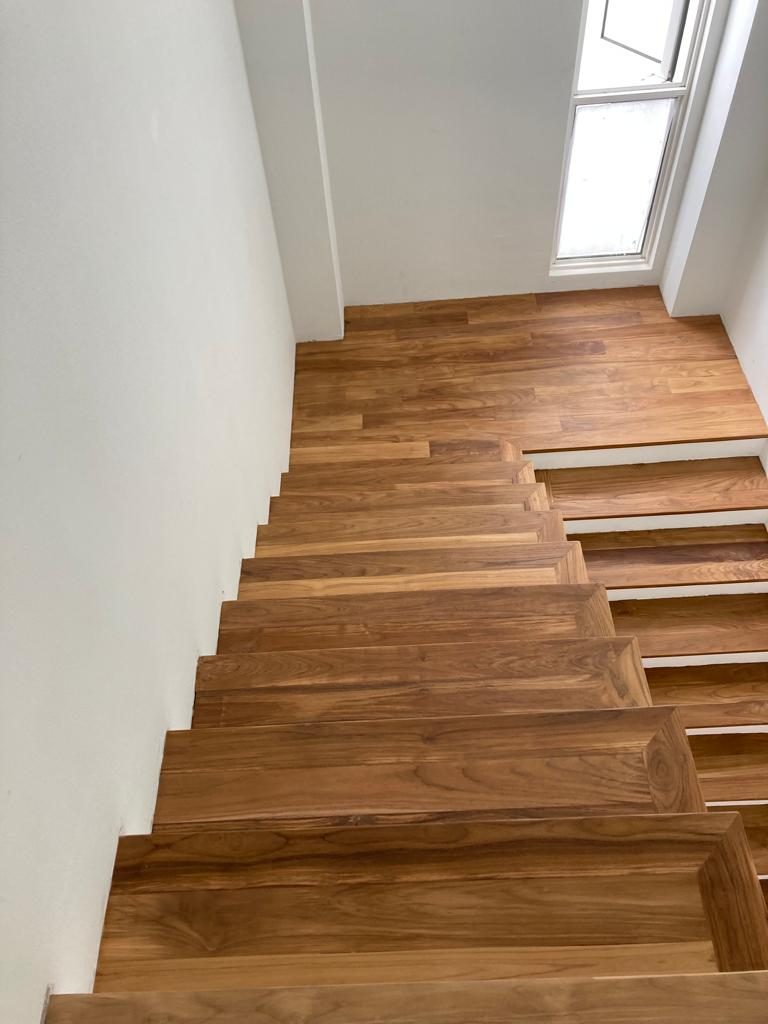 实木地板 · 楼梯口收边 - Tai Seng Timber Flooring